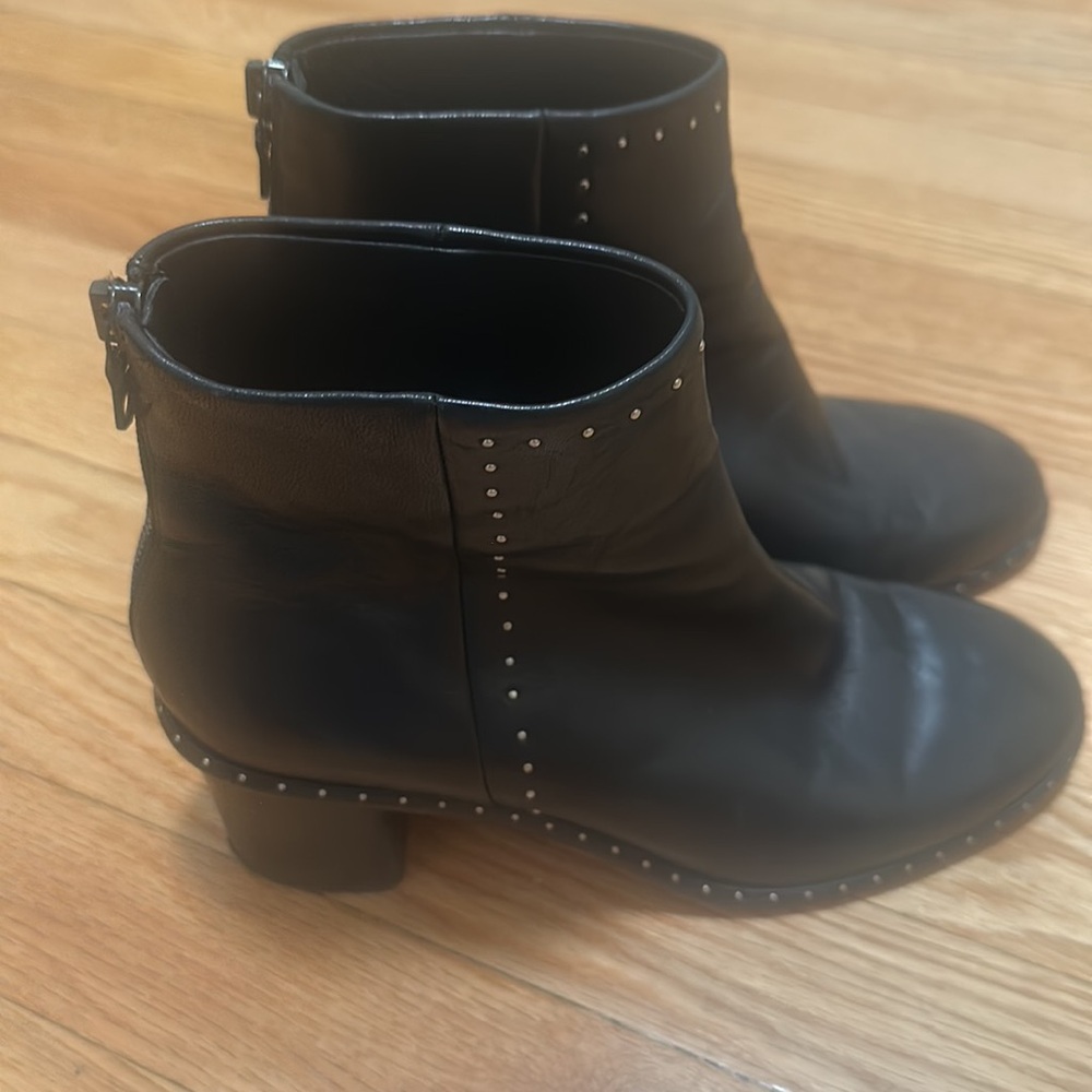 Short booties - Picture 2 of 4